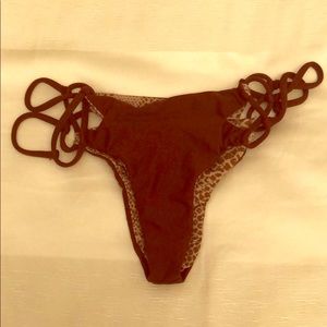 Acacia swimsuit bottom (maroon/wine color)